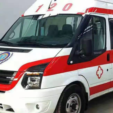 陆良非急救护送病人转院租赁救护车的优缺点对比